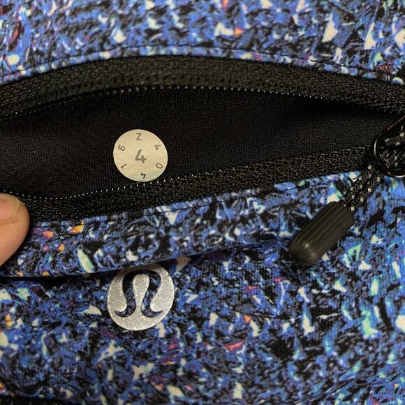 Lululemon Activewear Leggings Womens Size 4 Purple Mermaid Strive Elastic Waist - Picture 4 of 12